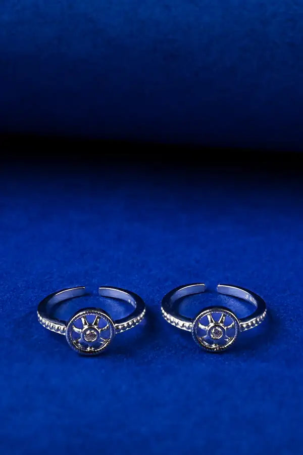 Sun Ray Silver 925 Adjustable Trendy Toe Ring For Women